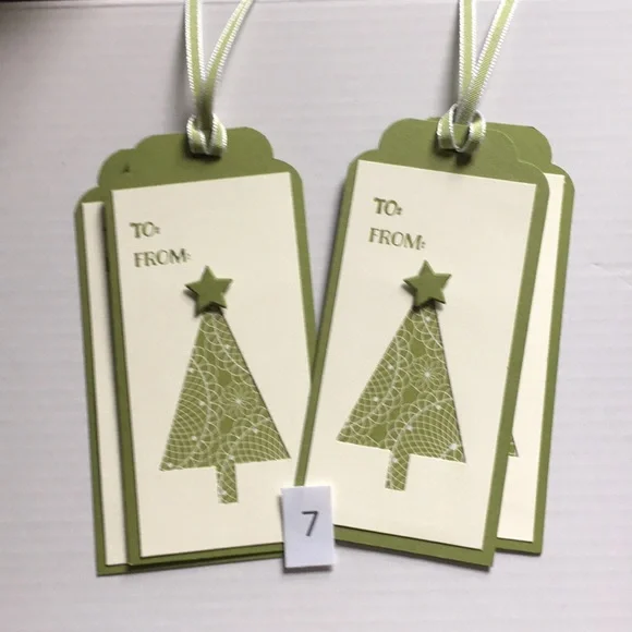 PICK 12 Fancy Christmas Tags FREE SHIPPING - Picture 8 of 15